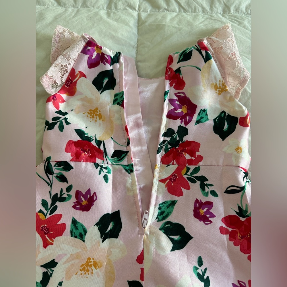 Floral‎ Lace Ruffle Dress - Picture 5 of 8